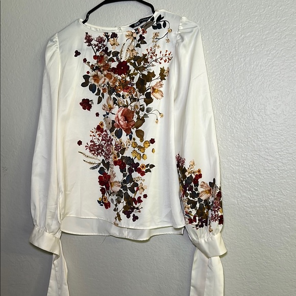 Zara Tops - Floral Print Women's Top